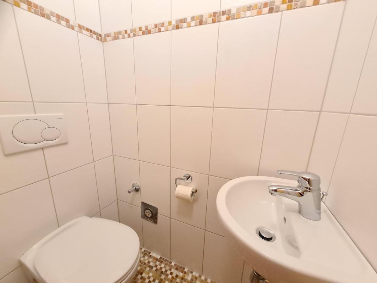 Apartments Juri & Hermann 2 باد كلينكيرشهايم المظهر الخارجي الصورة